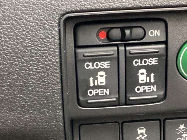 オデッセイ アブソルート・Ｘホンダセンシングアドバンスドパッケジ　Ｈｏｎｄａインターナビ＋リンクアップフリー＋ＥＴＣ車載器（ナビ連動）マルチビューカメラシステム＋スマートパーキングアシストシステム　記録簿　バックモニター付　運転席パワーシート　ＡＢＳ　ＤＶＤ再生可（33枚目）