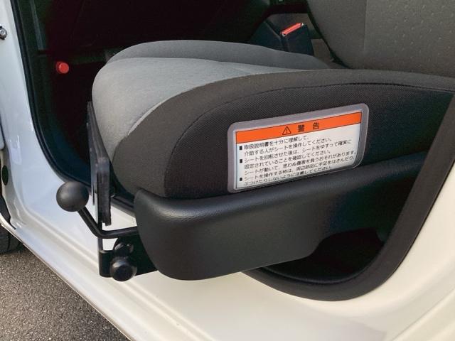 フィット ベーシック　助手席回転シート　ＨｏｎｄａＣＯＮＮＥＣＴｆｏｒＧａｔｈｅｒｓ＋ナビ装着用スペシャルパッケージ　アイスト　ＬＥＤライト　クリアランスソナー　ＶＳＡ　オートエアコン　ＵＳＢ接続　ＥＴＣ車載器　キーレス（39枚目）