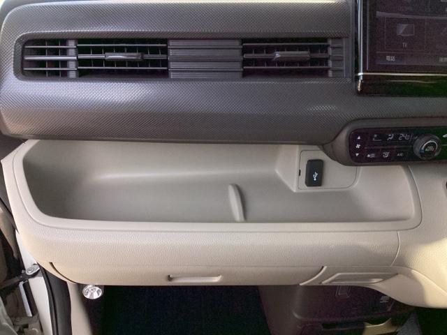 Ｎ－ＢＯＸ Ｇホンダセンシング　フルＬＥＤヘッドライト（プロジェクタータイプ）　バックソナー　盗難防止システム　Ｄレコ　ＥＴＣ付　ナビＴＶ　スマキー　ＤＶＤ再生機能　横滑り防止　記録簿　ＵＳＢ　パワーウィンドウ　ＡＡＣ　地デジＴＶ（41枚目）