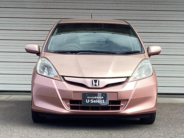 フィット シーズファインスタイル ETC/社外ナビ フルセグ Wエアバッグ パワーウィンドウ 盗難防止装置 DVD キーフリー 記録簿 エアコン スマートキー エアバック ナビTV ABS パワーステアリング(6枚目)