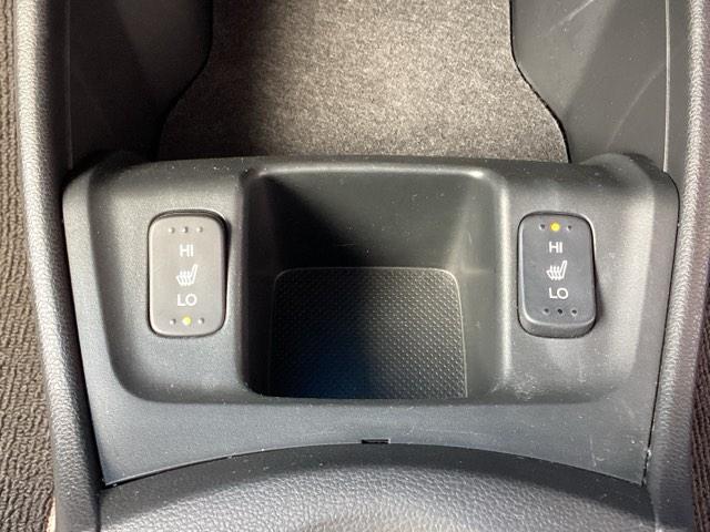 フィット シーズファインスタイル ETC/社外ナビ フルセグ Wエアバッグ パワーウィンドウ 盗難防止装置 DVD キーフリー 記録簿 エアコン スマートキー エアバック ナビTV ABS パワーステアリング(15枚目)