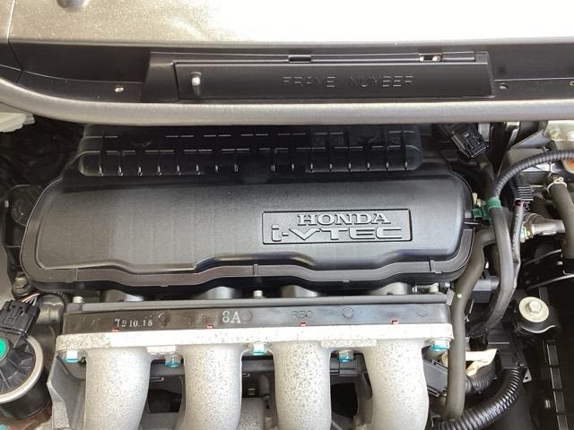 フィット シーズファインスタイル ETC/社外ナビ フルセグ Wエアバッグ パワーウィンドウ 盗難防止装置 DVD キーフリー 記録簿 エアコン スマートキー エアバック ナビTV ABS パワーステアリング(23枚目)