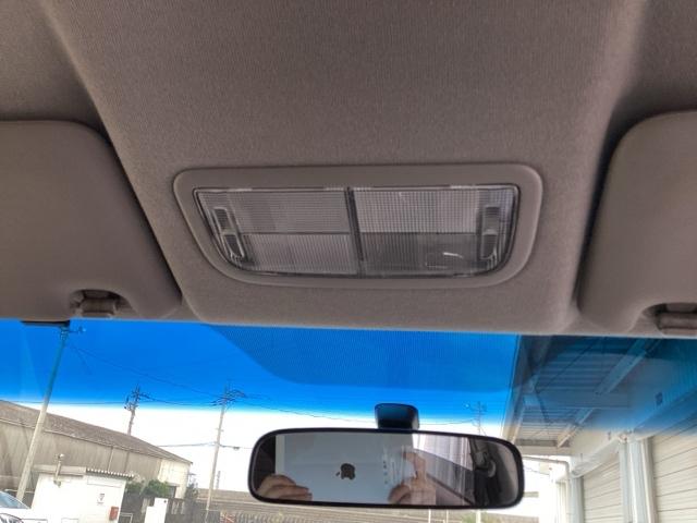 フィット シーズファインスタイル ETC/社外ナビ フルセグ Wエアバッグ パワーウィンドウ 盗難防止装置 DVD キーフリー 記録簿 エアコン スマートキー エアバック ナビTV ABS パワーステアリング(30枚目)