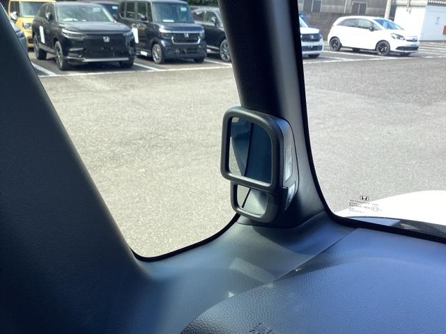 Ｎ－ＢＯＸカスタム Ｇ・Ｌホンダセンシング　ＥＴＣ／純正ナビ／バックモニター／ホンダセンシング／２トーンカラー　地デジＴＶ　整備記録簿　助手席エアバッグ　キーレス　アイドリングＳＴ　セキュリティーアラーム　スマ－トキ－　コーナーセンサ　ナビＴＶ（30枚目）