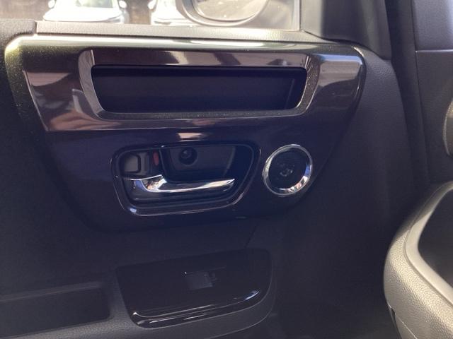 Ｎ－ＢＯＸカスタム Ｇ・Ｌホンダセンシング　ＥＴＣ／純正ナビ／バックモニター／ホンダセンシング／２トーンカラー　地デジＴＶ　整備記録簿　助手席エアバッグ　キーレス　アイドリングＳＴ　セキュリティーアラーム　スマ－トキ－　コーナーセンサ　ナビＴＶ（31枚目）