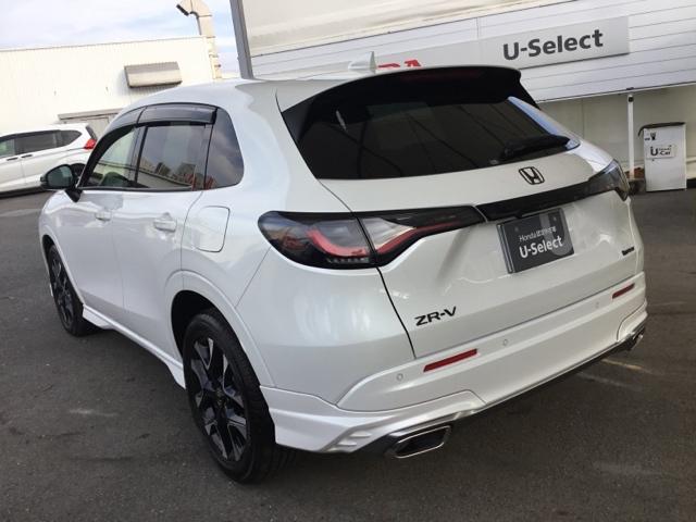 ＺＲ－Ｖ ｅ：ＨＥＶＺ　全周囲カメラ　クルコン　障害物センサー　ＢＳＭ　前後ドラレコ　ＥＴＣ２．０　全周囲モニター　電動リヤゲート　ＬＥＤ　サイドエアバック　Ｐシート　ナビ・ＴＶ　Ａライト　ドライブレコーダー　スマートキー（7枚目）