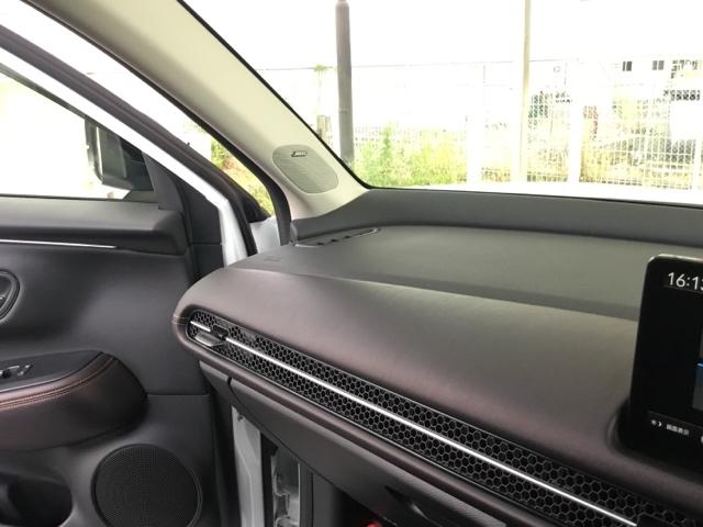 ＺＲ－Ｖ ｅ：ＨＥＶＺ　全周囲カメラ　クルコン　障害物センサー　ＢＳＭ　前後ドラレコ　ＥＴＣ２．０　全周囲モニター　電動リヤゲート　ＬＥＤ　サイドエアバック　Ｐシート　ナビ・ＴＶ　Ａライト　ドライブレコーダー　スマートキー（24枚目）