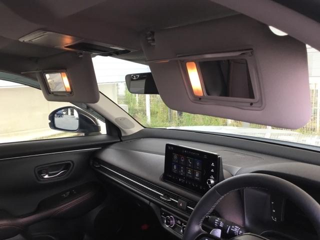 ＺＲ－Ｖ ｅ：ＨＥＶＺ　全周囲カメラ　クルコン　障害物センサー　ＢＳＭ　前後ドラレコ　ＥＴＣ２．０　全周囲モニター　電動リヤゲート　ＬＥＤ　サイドエアバック　Ｐシート　ナビ・ＴＶ　Ａライト　ドライブレコーダー　スマートキー（30枚目）