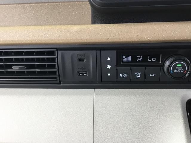 N-BOX ベースグレード デモカー 片側電動スライドドア クルコン 障害物センサー 純正ナビ ドラレコ ETC シートヒーター 衝突軽減システム スマートキ- 禁煙 カーテンエアバック イモビライザー ECOモード 横滑り防止(21枚目)