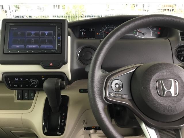 Ｎ－ＢＯＸ Ｇ・Ｌホンダセンシング　片側電動スライドドア　純正ナビ　ＥＴＣ　レーダブレーキ　Ａストップ　ＥＳＣ　キーフリーシステム　ＬＥＤライト　オートライト　バックＭ　ＵＳＢ　スマートキー　クルコン　両席エアバック　エアコン　パワステ（3枚目）