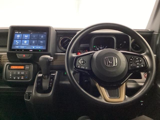 純正ディスプレイオーディオ搭載。