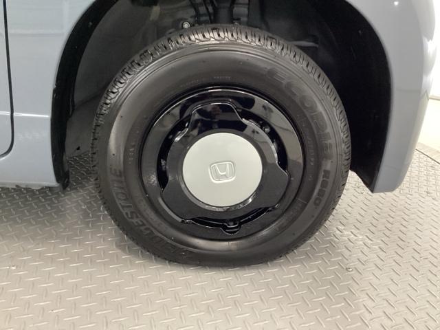 おしゃれは足元から、デザインのいいホイールキャップです。お手入れも簡単♪