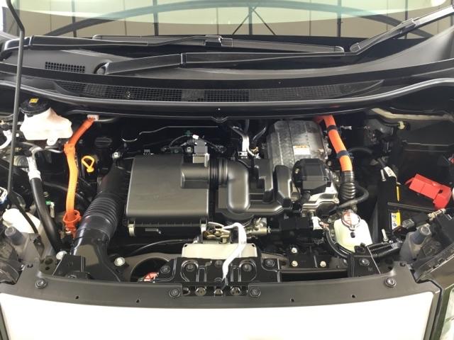 フリード ｅ：ＨＥＶクロスター　全周囲カメラ　オーディオレス　リアクーラー　マルチビュー　Ｓヒーター　衝突軽減ブレーキシステム　オートエアコン　バックモニター　ＬＥＤライト　パーキングセンサー　スマートキー　３列シート　キーレス（26枚目）