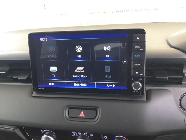 ヴェゼル ｅ：ＨＥＶＸ　クルコン　衝突軽減Ｂ　純正ナビ　ＥＴＣ　前後ドラレコ　前後障害物センサー　ＡＡＣ　イモビライザー　スマ－トキ－　誤発進抑制　ＰＷ　リアカメラ　ＥＳＣ　キーフリー　ＬＥＤヘッドランプ　ナビＴＶ　ＡＢＳ（17枚目）