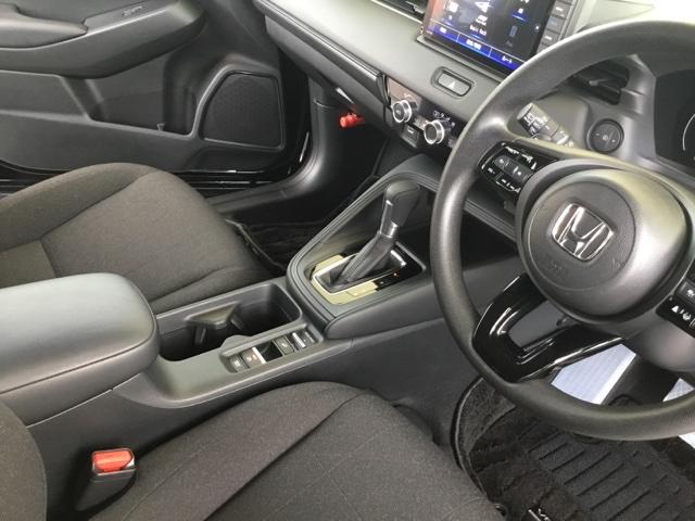 ヴェゼル ｅ：ＨＥＶＸ　クルコン　衝突軽減Ｂ　純正ナビ　ＥＴＣ　前後ドラレコ　前後障害物センサー　ＡＡＣ　イモビライザー　スマ－トキ－　誤発進抑制　ＰＷ　リアカメラ　ＥＳＣ　キーフリー　ＬＥＤヘッドランプ　ナビＴＶ　ＡＢＳ（22枚目）