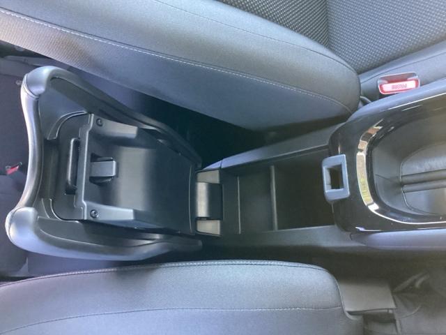 ヴェゼル ハイブリッドＸ・ホンダセンシング　シ－トヒ－タ－　記録簿　横滑防止　Ｒカメラ　スマ－トキ－　クルコン　ＥＴＣ車載器　サイドエアバック　キーレスエントリー　ＡＢＳ　ＤＶＤ再生　ＬＥＤヘッドライト（27枚目）