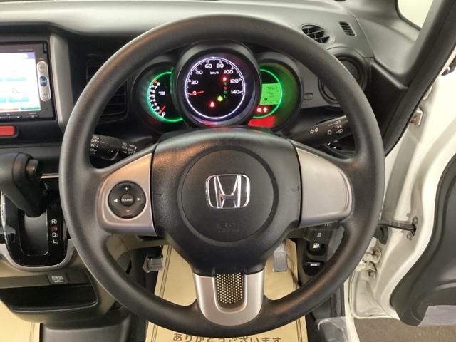 N-BOX G・Lパッケージ メモリーナビ ワンセグ リアカメラ I-STOP ベンチ席 カラーバックモニター 全席PW ナビテレビ 1セグ AAC 横滑り防止 スマートキー DVD再生 ABS キーレスE パワーステアリング(3枚目)