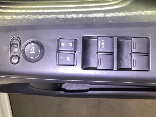 N-BOX G・Lパッケージ メモリーナビ ワンセグ リアカメラ I-STOP ベンチ席 カラーバックモニター 全席PW ナビテレビ 1セグ AAC 横滑り防止 スマートキー DVD再生 ABS キーレスE パワーステアリング(28枚目)