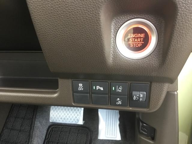 Ｎ－ＷＧＮ Ｌホンダセンシング　クルコン　衝突軽減Ｂ　バックカメラ　純正ナビ　ＥＴＣ　ドラレコ　運転席シートヒーター　Ｂモニタ　誤発進抑制　オートライト　横滑り防止機能　ＵＳＢポート　パーキングセンサー　セキュリティアラーム　ＡＢＳ（23枚目）