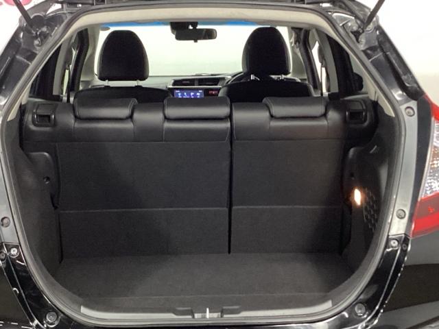 フィットハイブリッド Lパッケージ メモリーナビ ETC リアカメラ ナビ&TV 地デジフルセグTV サイドエアバック DVD再生 LED ECON バックカメラ オートクルーズコントロール イモビライザー ESC AUTOエアコン(10枚目)