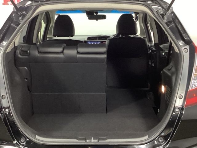 フィットハイブリッド Lパッケージ メモリーナビ ETC リアカメラ ナビ&TV 地デジフルセグTV サイドエアバック DVD再生 LED ECON バックカメラ オートクルーズコントロール イモビライザー ESC AUTOエアコン(11枚目)