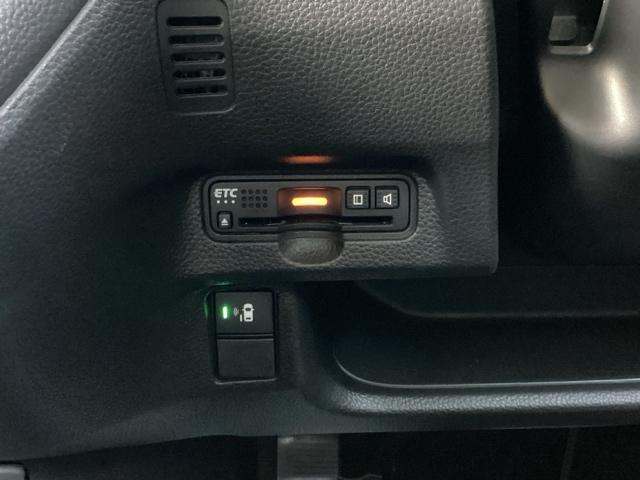 Ｎ－ＢＯＸカスタム Ｇ・ＥＸホンダセンシング　助手席スーパースライドシートアレルクリーンプラスシートプラズマクラスター技術搭載フルオート・エアコンディショナー　盗難防止システム　ＰＷ　両側スライド片側電動ドア　ドライブレコーダー　ナビＴＶ　ＡＢＳ（12枚目）