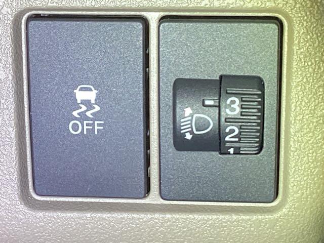 Ｎ－ＢＯＸジョイ ベースグレード　試乗車　禁煙車　メモリーナビ　フルセグ　全周囲カメラ　踏み間違い防止装置　Ｂカメラ　横滑り防止機能　ＬＥＤランプ　クルーズコントロール　パワーウィンドウ　前席シートヒーター　スマートキー　ベンチシート（32枚目）