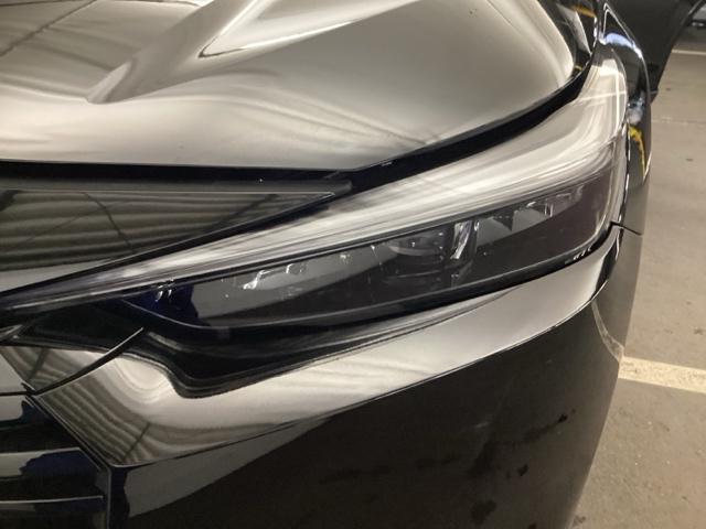 【オートライト（ＡＵＴＯ）】外の明るさをシステムが感知して、自動でヘッドライトが点灯します！ヘッドライトをつけ忘れを防ぐ便利機能です