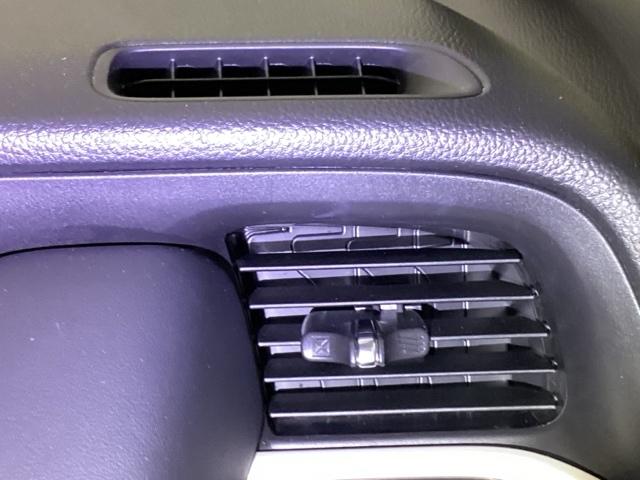 フィット ｅ：ＨＥＶホーム　前後誤発進抑制機能　クリソナ　助手席エアバッグ　運転席エアバッグ　アイドリングストップ　ＬＥＤライト　ＵＳＢ接続　バックカメラ　ＡＢＳ　サイドエアバッグ　スマートキー　キーレス（27枚目）