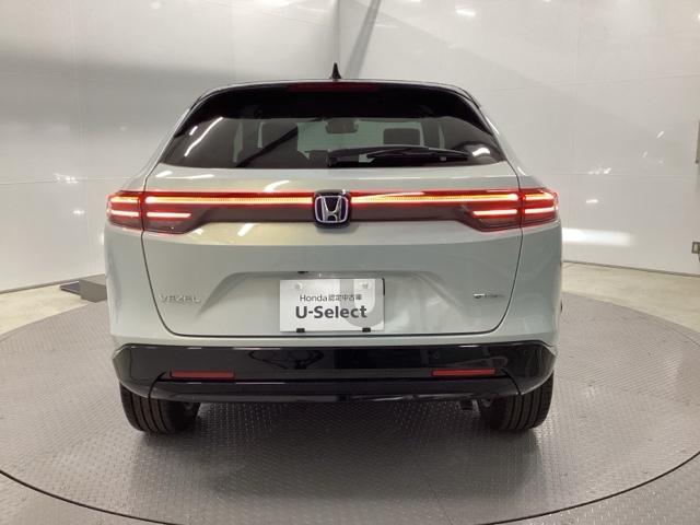 ヴェゼル e:HEVZ・PLaYパッケージ 電動リアゲート シートヒーター ETC オートクルーズコントロール アイドリングストップ LEDヘッド USB 電動テールゲート 衝突被害軽減システム リヤカメラ フルセグテレビ 横滑り防止装置(9枚目)