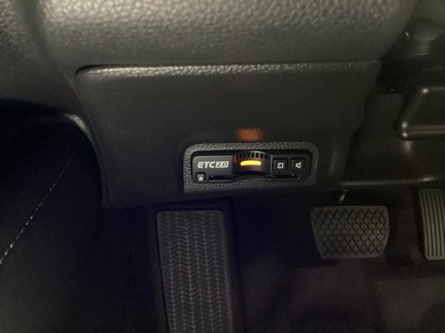 ヴェゼル e:HEVZ・PLaYパッケージ 電動リアゲート シートヒーター ETC オートクルーズコントロール アイドリングストップ LEDヘッド USB 電動テールゲート 衝突被害軽減システム リヤカメラ フルセグテレビ 横滑り防止装置(11枚目)