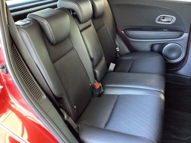 シート表皮は専用のクリーナーできれいにクリーニングしていて清潔です。