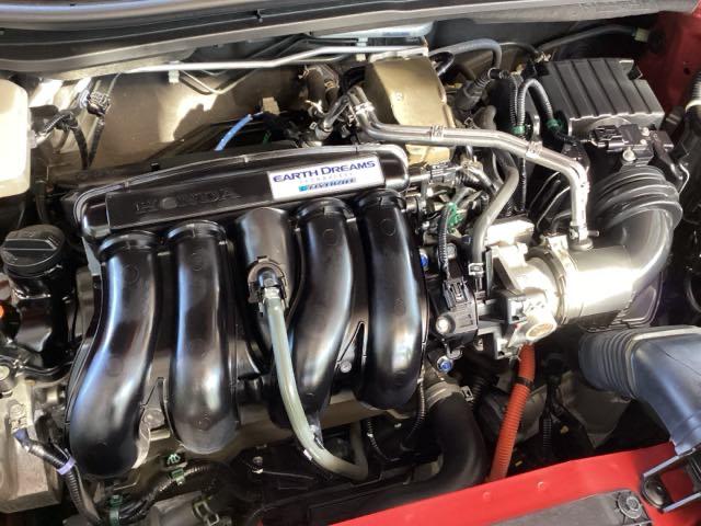 エンジンルームは、当店でクリーニング済みです。