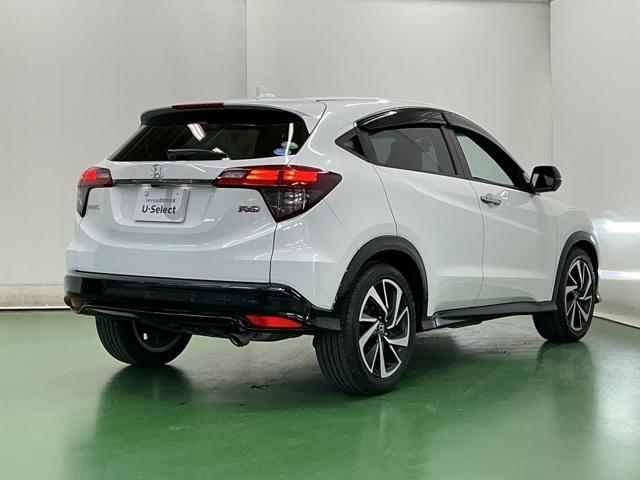 ヴェゼル ＲＳ・ホンダセンシング　ドラレコ　ナビ　Ｒカメラ　ブルートゥース　盗難防止　バックモニター　サイドエアバック　スマ－トキ－　シートヒータ　ＬＥＤライト　地デジＴＶ　ドライブレコーダー装着車　フルオートエアコン　整備記録簿（8枚目）