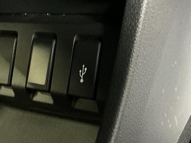 ヴェゼル ＲＳ・ホンダセンシング　ドラレコ　ナビ　Ｒカメラ　ブルートゥース　盗難防止　バックモニター　サイドエアバック　スマ－トキ－　シートヒータ　ＬＥＤライト　地デジＴＶ　ドライブレコーダー装着車　フルオートエアコン　整備記録簿（15枚目）