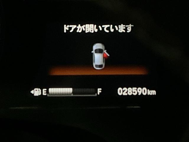 ヴェゼル ＲＳ・ホンダセンシング　ドラレコ　ナビ　Ｒカメラ　ブルートゥース　盗難防止　バックモニター　サイドエアバック　スマ－トキ－　シートヒータ　ＬＥＤライト　地デジＴＶ　ドライブレコーダー装着車　フルオートエアコン　整備記録簿（32枚目）