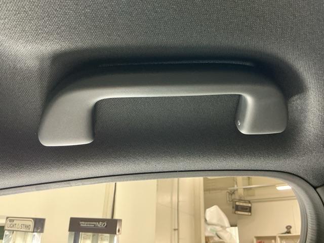 ヴェゼル ＲＳ・ホンダセンシング　ドラレコ　ナビ　Ｒカメラ　ブルートゥース　盗難防止　バックモニター　サイドエアバック　スマ－トキ－　シートヒータ　ＬＥＤライト　地デジＴＶ　ドライブレコーダー装着車　フルオートエアコン　整備記録簿（54枚目）