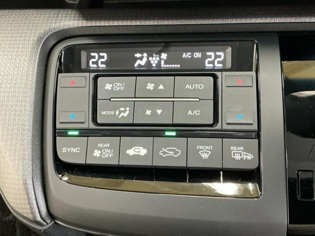 ステップワゴンスパーダ スパーダホンダセンシング　ドラレコ　ナビ　Ｒカメラ　ブルートゥース　盗難防止　助手席エアバッグ　Ｗパワスラ　記録簿有　地デジ　ＬＥＤライト　横滑り防止システム　オートエアコン　リアカメラ　ドライブレコーダー装着車　ＵＳＢ（16枚目）