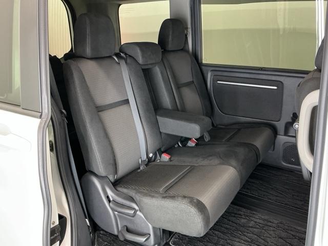 ステップワゴンスパーダ スパーダホンダセンシング　ドラレコ　ナビ　Ｒカメラ　ブルートゥース　盗難防止　助手席エアバッグ　Ｗパワスラ　記録簿有　地デジ　ＬＥＤライト　横滑り防止システム　オートエアコン　リアカメラ　ドライブレコーダー装着車　ＵＳＢ（19枚目）