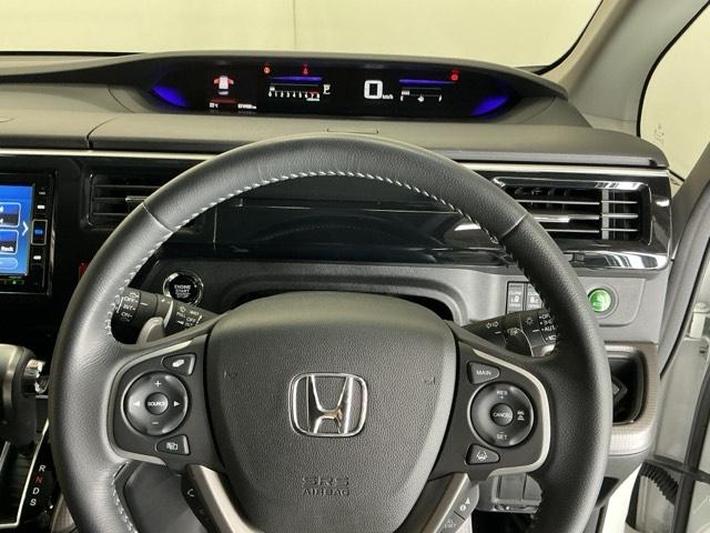 ステップワゴンスパーダ スパーダホンダセンシング　ドラレコ　ナビ　Ｒカメラ　ブルートゥース　盗難防止　助手席エアバッグ　Ｗパワスラ　記録簿有　地デジ　ＬＥＤライト　横滑り防止システム　オートエアコン　リアカメラ　ドライブレコーダー装着車　ＵＳＢ（21枚目）