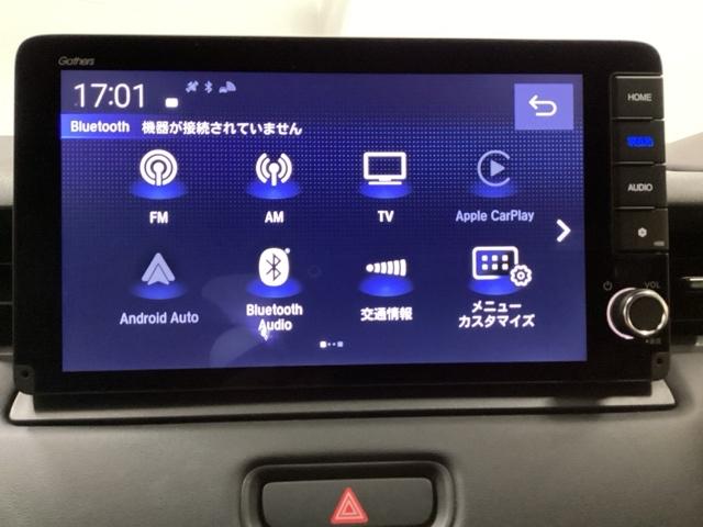 ヴェゼル ｅ：ＨＥＶＺ　シートヒーター　ドラレコ　ＥＴＣ　衝突回避支援ブレーキ機能　スマキ　Ｐトランク　フルオートエアコン　Ｄレコ　エアバッグ　両席エアバック　Ｒカメ　パワーウィンドウ　ＬＥＤランプ　ソナー　クルーズＣ（10枚目）