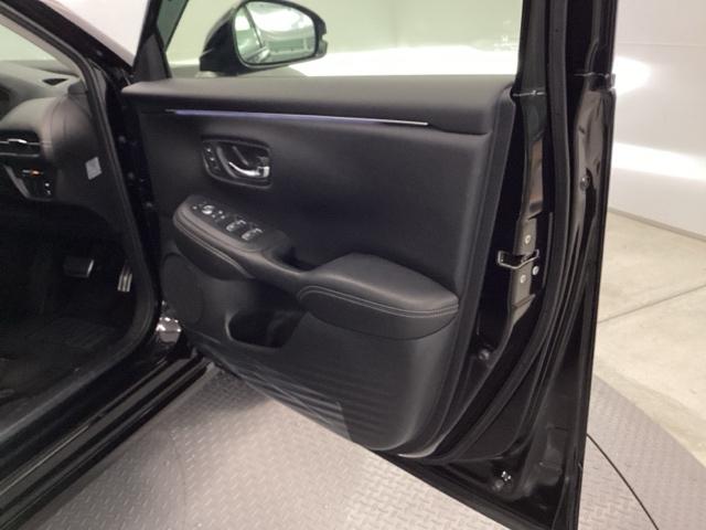 ZR-V e:HEVZ シートヒーター 電動リアゲート ETC Pセンサー レザー Bカメラ サイドエアバック パワ-シ-ト ナビTV LEDヘッドライト USB接続 地デジ Sヒーター サポカー パワーステアリング イモビ(27枚目)