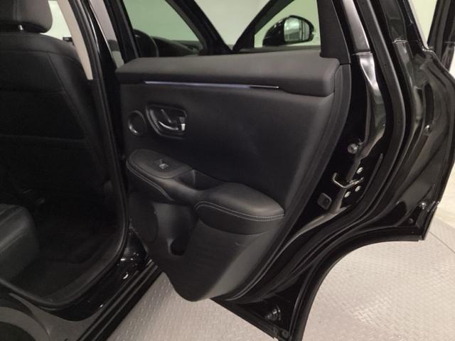 ZR-V e:HEVZ シートヒーター 電動リアゲート ETC Pセンサー レザー Bカメラ サイドエアバック パワ-シ-ト ナビTV LEDヘッドライト USB接続 地デジ Sヒーター サポカー パワーステアリング イモビ(28枚目)