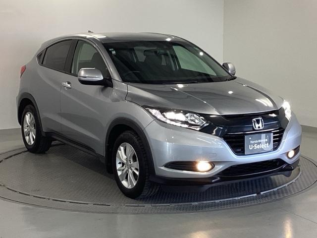 ヴェゼル Ｘ・ホンダセンシング　純正メモリーナビ　リアカメラ　ＥＴＣ　Ｒカメラ　Ｗエアバッグ　盗難防止　アクティブクルーズコントロール　オートエアコン　ＬＥＤランプ　衝突軽減ブレ－キ　パワステ　整備記録簿　カーテンエアバック　ＡＢＳ（7枚目）