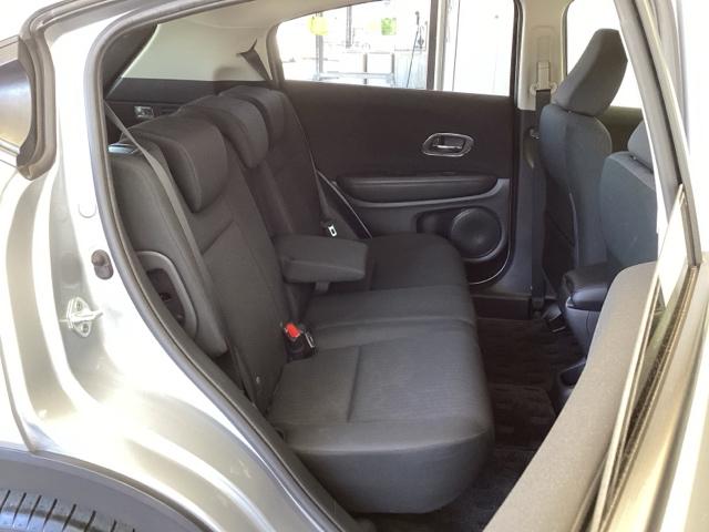 ヴェゼル Ｘ・ホンダセンシング　純正メモリーナビ　リアカメラ　ＥＴＣ　Ｒカメラ　Ｗエアバッグ　盗難防止　アクティブクルーズコントロール　オートエアコン　ＬＥＤランプ　衝突軽減ブレ－キ　パワステ　整備記録簿　カーテンエアバック　ＡＢＳ（17枚目）