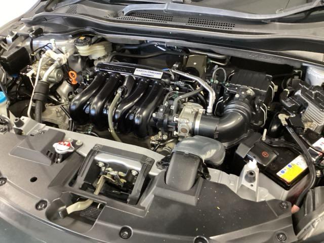 ヴェゼル Ｘ・ホンダセンシング　純正メモリーナビ　リアカメラ　ＥＴＣ　Ｒカメラ　Ｗエアバッグ　盗難防止　アクティブクルーズコントロール　オートエアコン　ＬＥＤランプ　衝突軽減ブレ－キ　パワステ　整備記録簿　カーテンエアバック　ＡＢＳ（20枚目）