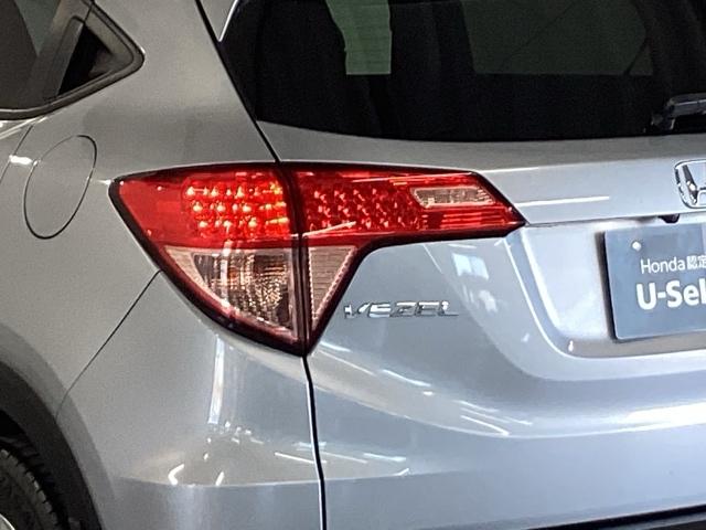 ヴェゼル Ｘ・ホンダセンシング　純正メモリーナビ　リアカメラ　ＥＴＣ　Ｒカメラ　Ｗエアバッグ　盗難防止　アクティブクルーズコントロール　オートエアコン　ＬＥＤランプ　衝突軽減ブレ－キ　パワステ　整備記録簿　カーテンエアバック　ＡＢＳ（28枚目）