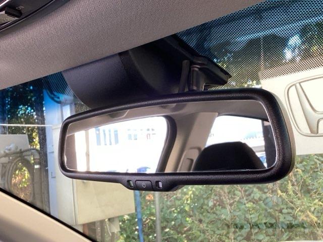 ヴェゼル Ｘ・ホンダセンシング　純正メモリーナビ　リアカメラ　ＥＴＣ　Ｒカメラ　Ｗエアバッグ　盗難防止　アクティブクルーズコントロール　オートエアコン　ＬＥＤランプ　衝突軽減ブレ－キ　パワステ　整備記録簿　カーテンエアバック　ＡＢＳ（48枚目）