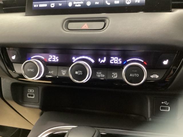 ヴェゼル e:HEVZ リアカメラ シートヒーター ETC 衝突回避支援ブレーキ機能 パノラミックビューモニター スマキ フルオートエアコン Dレコ エアバッグ 両席エアバック Rカメ パワーウィンドウ LEDランプ ABS(19枚目)