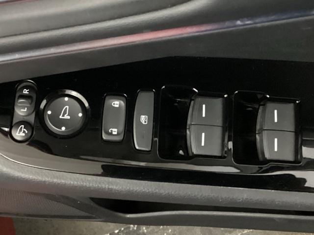 ヴェゼル e:HEVZ リアカメラ シートヒーター ETC 衝突回避支援ブレーキ機能 パノラミックビューモニター スマキ フルオートエアコン Dレコ エアバッグ 両席エアバック Rカメ パワーウィンドウ LEDランプ ABS(29枚目)